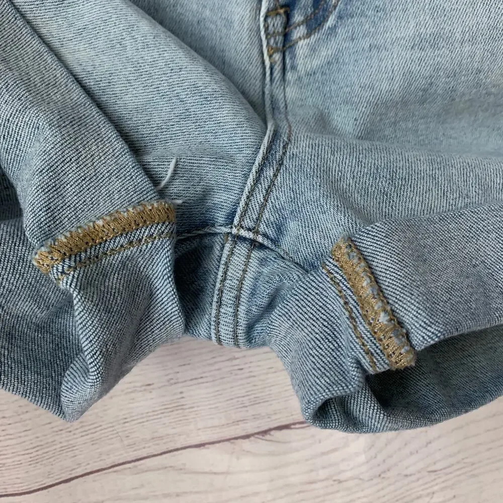 Risen Los Angeles Denim Jean Shorts Light Washed Distressed Size 7/28